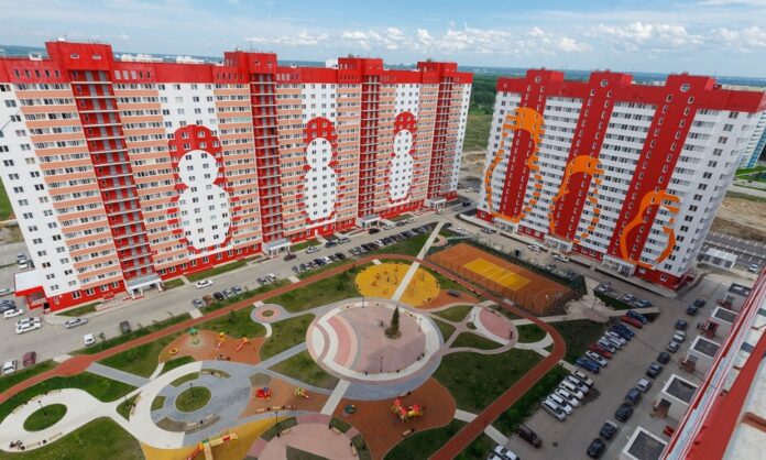 Банкротство ЖК На Петухова — Южно-Чемской район, Матрёшкин двор